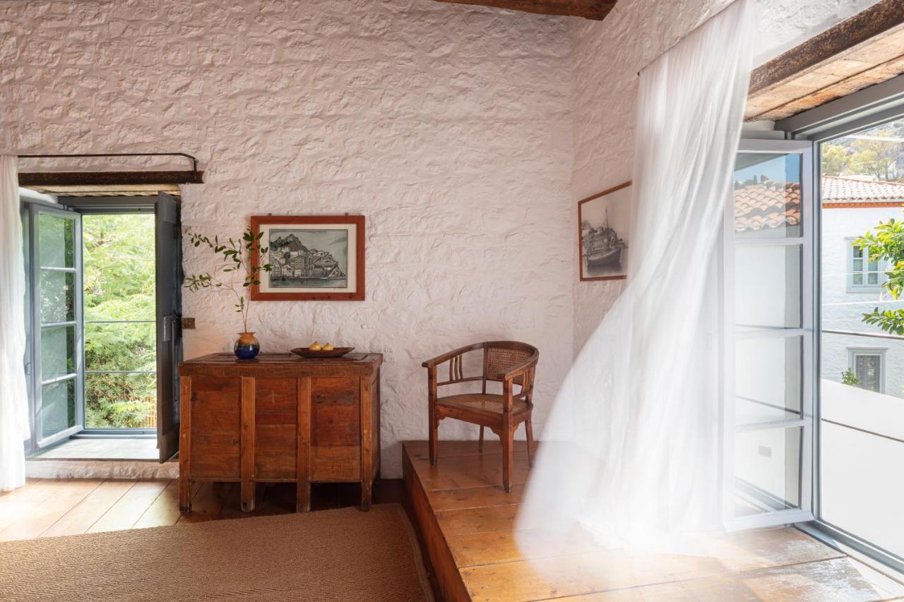 Bratsera Boutique Hotel Hydra  Exteriör bild